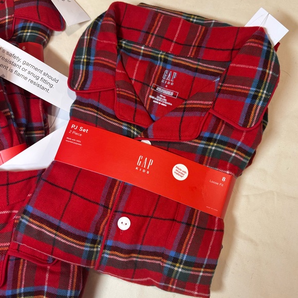 GAP KIDS 2-piece classic holiday plaid pajama set cotton flannel. NWT. Size 8 - Picture 1 of 12